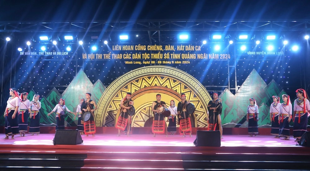 Liên hoan Cồng chiêng, đàn, hát dân ca