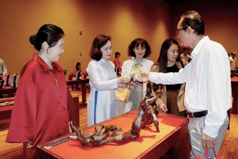 Triển lãm “Trầm Hương - Tinh hoa đại ngàn”