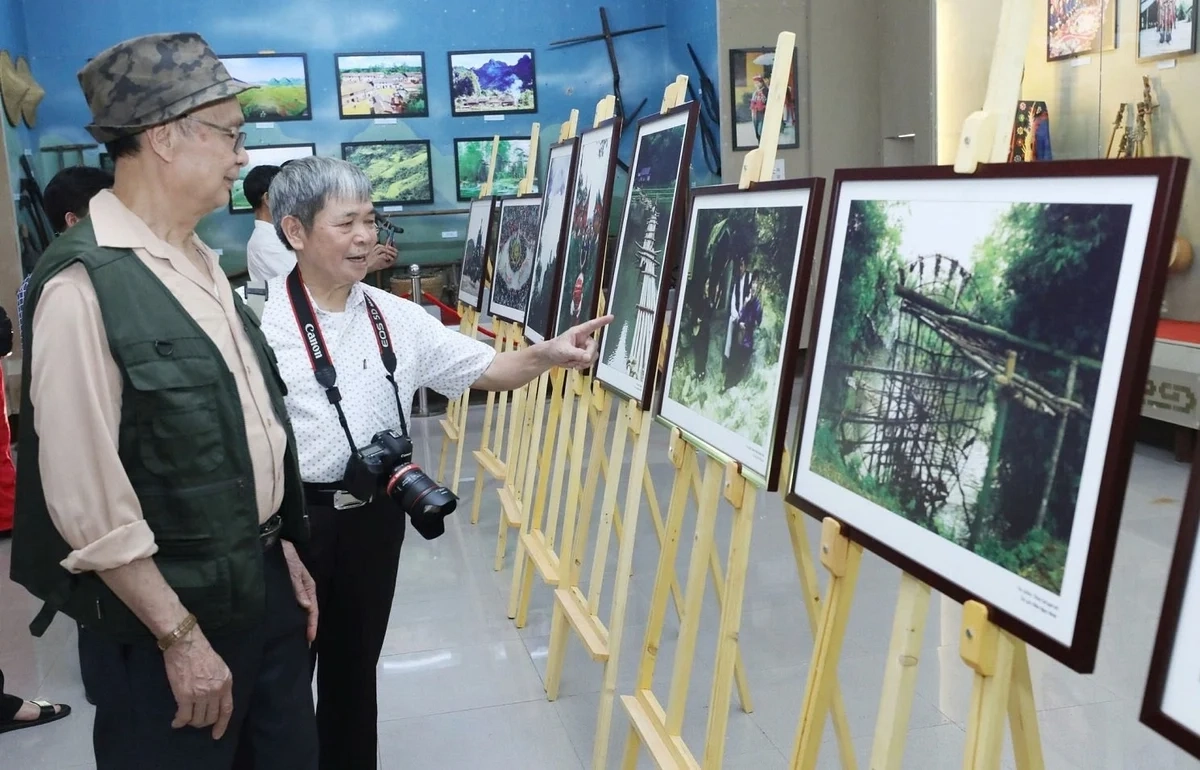 Triển lãm ảnh nghệ thuật “Sắc màu Xứ Lạng”