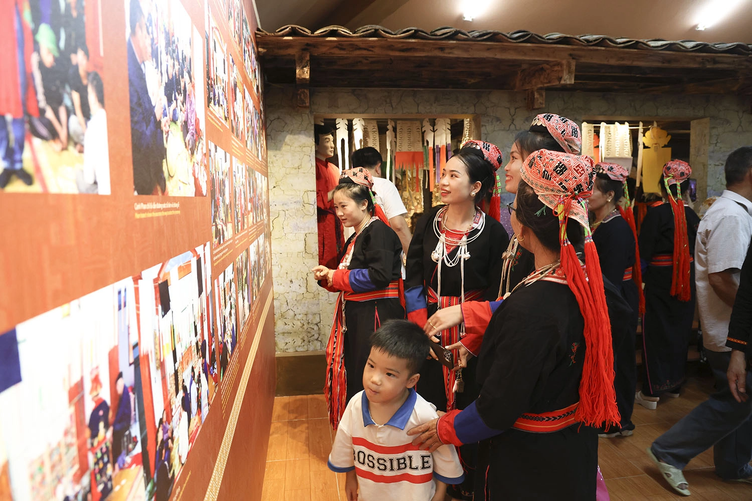Không gian trưng bày văn hóa các dân tộc Quảng Ninh